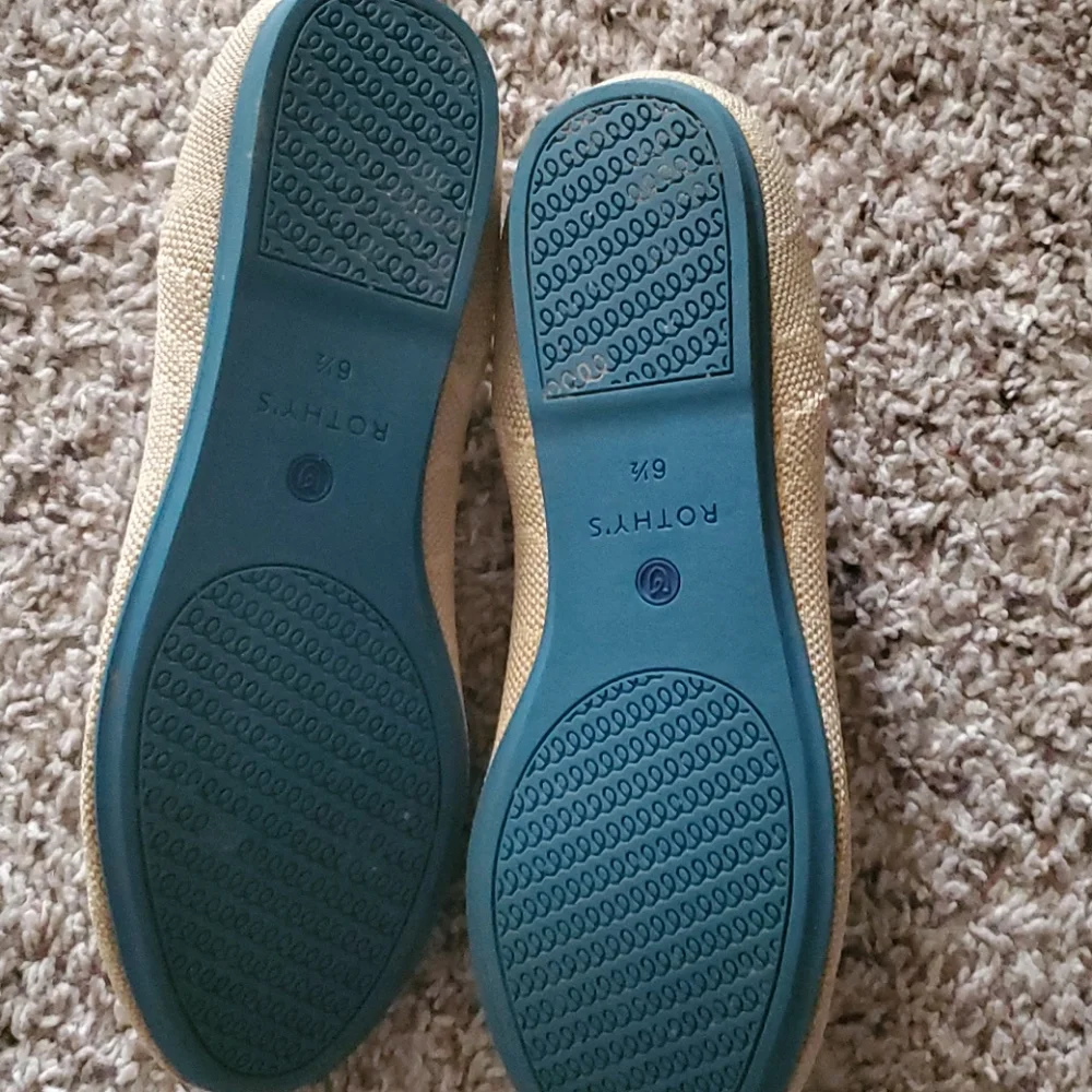 Rothys Loafer | Sahara gold | size 6.5
